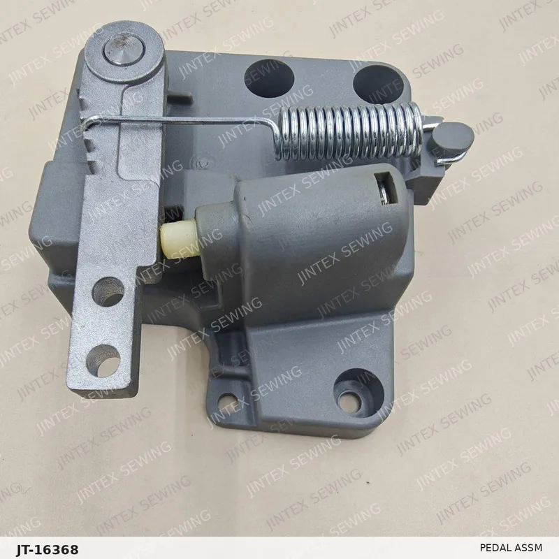 Brother S7200 Pedal Assm SA9602001 — Part No. JT-16368 sewing machine spare part, photo 2
